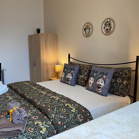 B & B Jasmine サンタ・テレーザ・ディ・リーヴァ エクステリア 写真